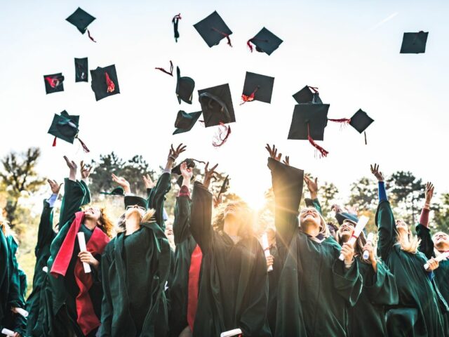 School fees in Valencia